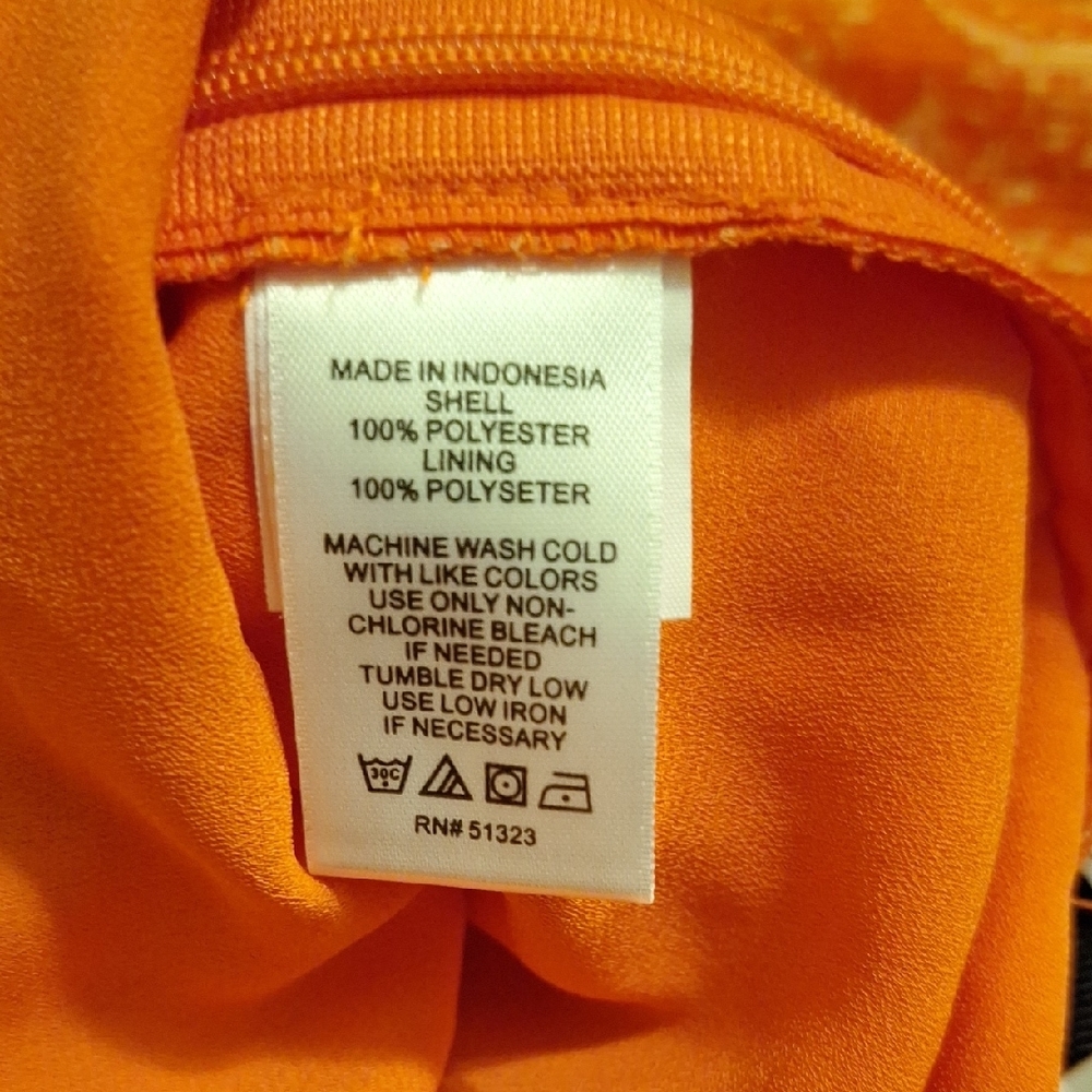 🔥🔥 HOT DEAL Orange  Crop Top Ruched Sleeves side Zip Closure. NWT Size - Picture 14 of 14